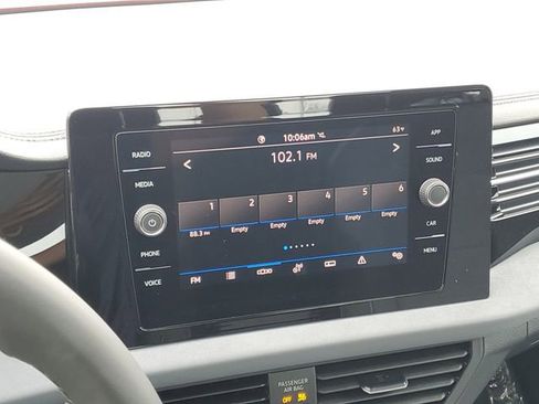 New 2025 Volkswagen Jetta SE image 19