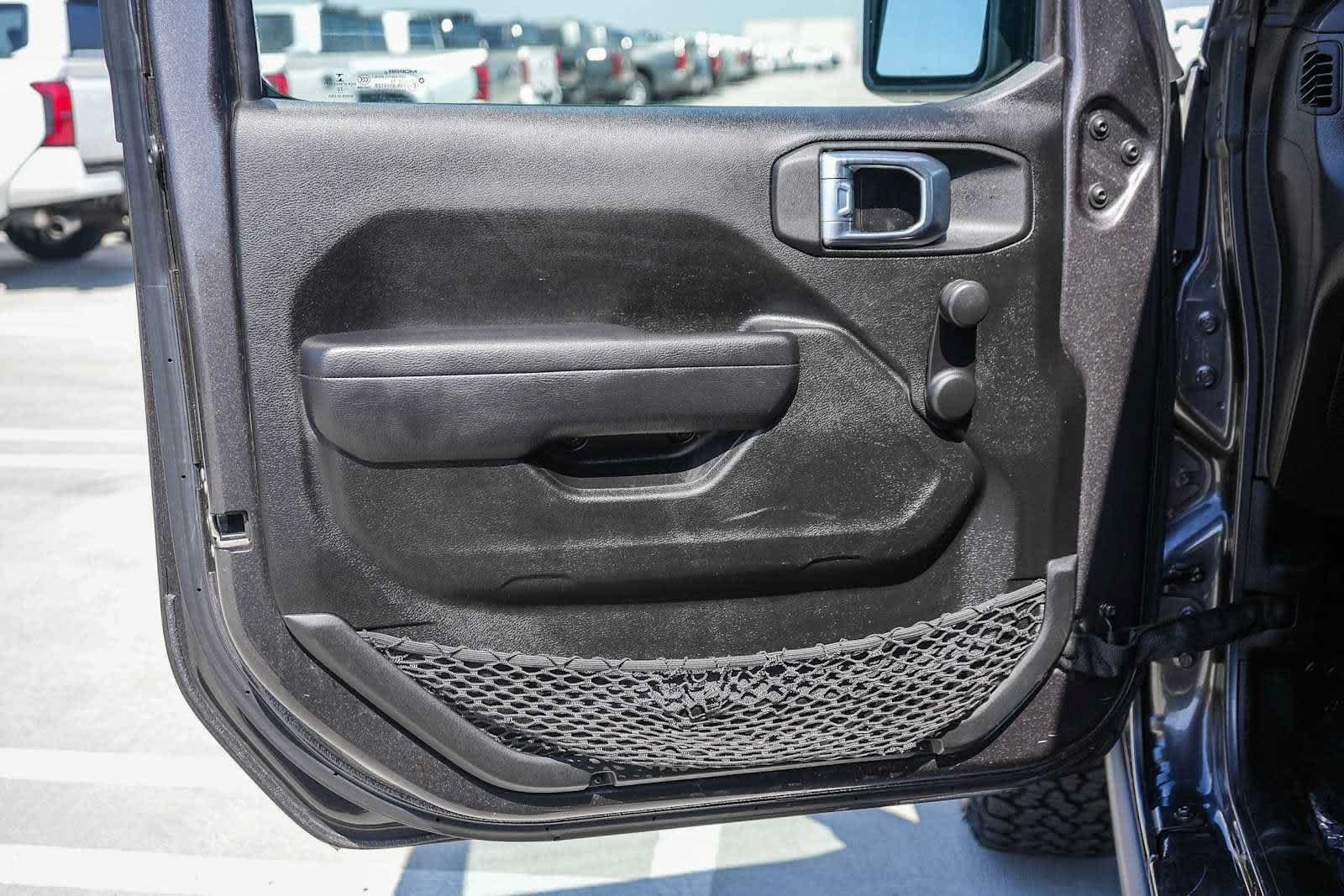 Used 2022 Jeep Wrangler Unlimited Sport AWD/4WD image 22