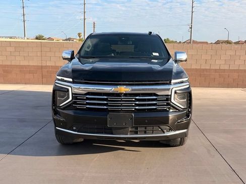 Used 2026 Chevrolet Suburban Premier w/ Sun And Tow Package AWD/4WD image 4