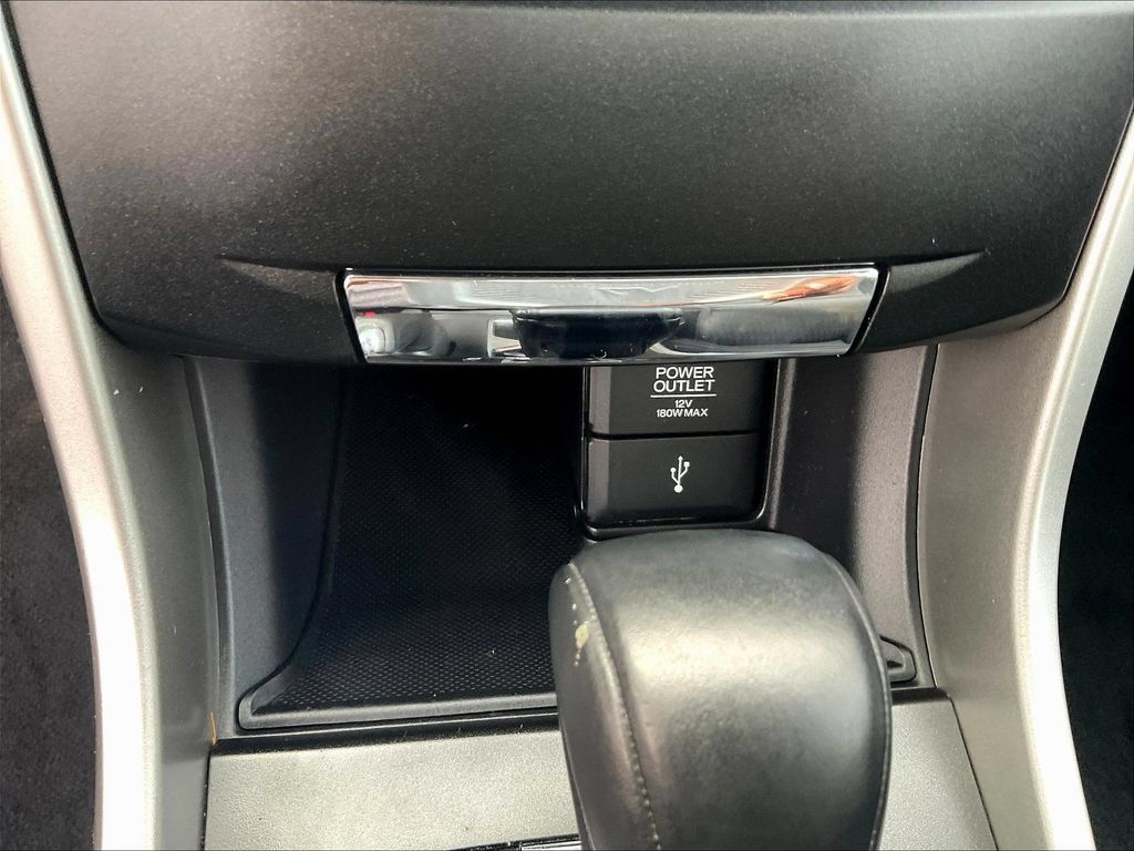 Used 2015 Honda Accord Sport image 14