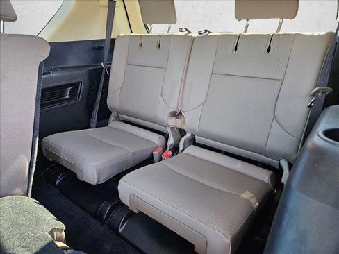 Used 2021 Lexus GX 460 Premium w/ Premium Package image 21