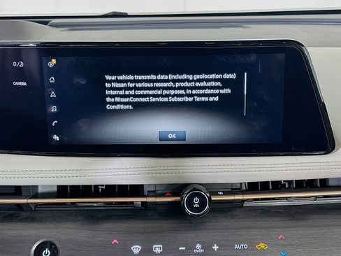 Used 2024 Nissan Ariya FWD image 21