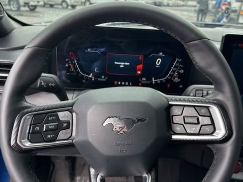 Used 2024 Ford Mustang Coupe image 8