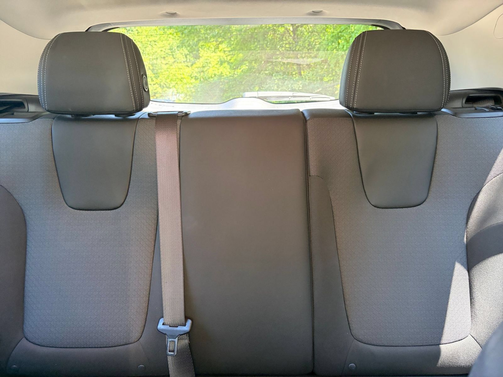 Used 2025 Buick Encore GX Preferred FWD image 36