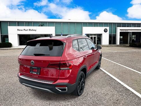 Used 2022 Volkswagen Taos SE image 8