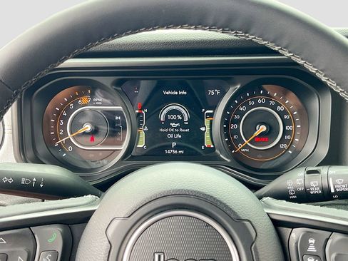 Certified 2025 Jeep Wrangler Unlimited Sport AWD/4WD image 12