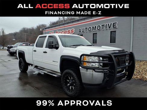 Used 2013 Chevrolet Silverado 2500 LT image 2