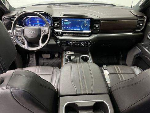 Certified 2024 Chevrolet Silverado 1500 High Country w/ High Country Premium Package AWD/4WD image 4