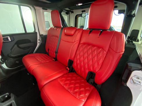 Used 2022 Jeep Wrangler Unlimited Sport w/ Sun And Sound Package image 27