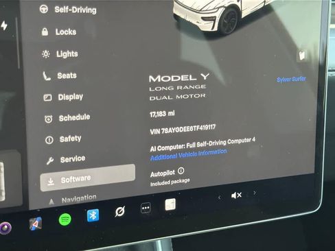 Used 2026 Tesla Model Y AWD image 21