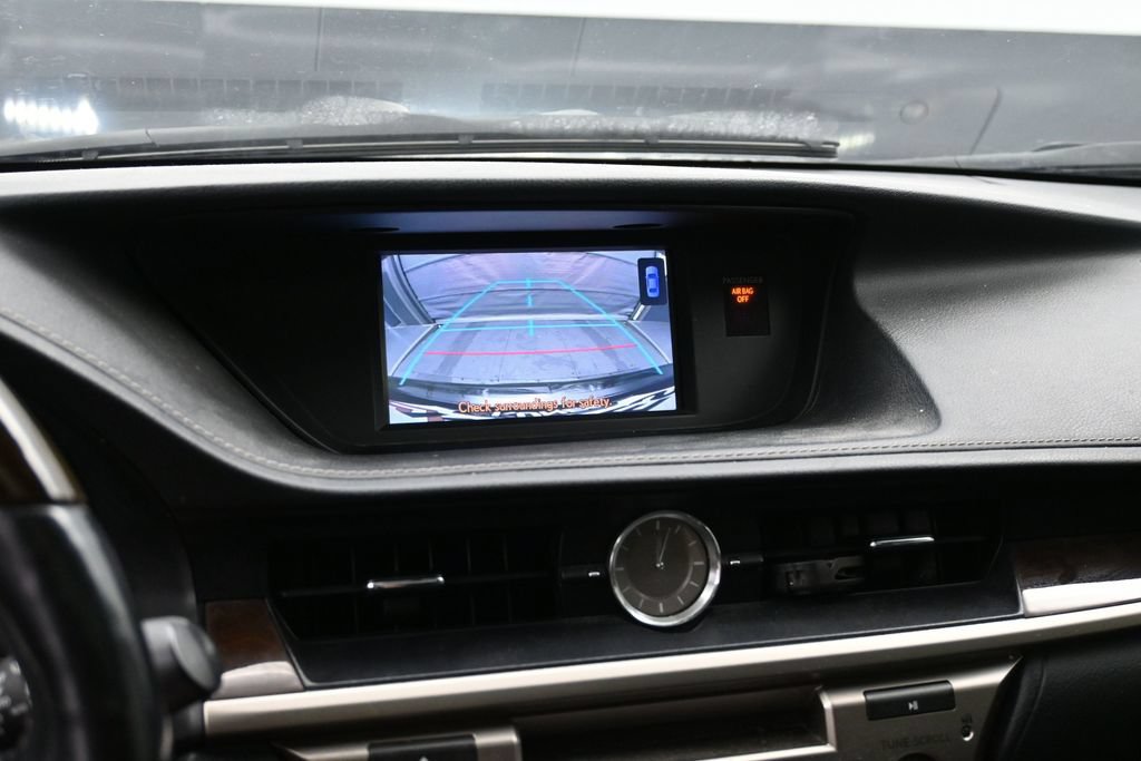 Used 2013 Lexus ES 350 w/ Luxury Pkg FWD image 15