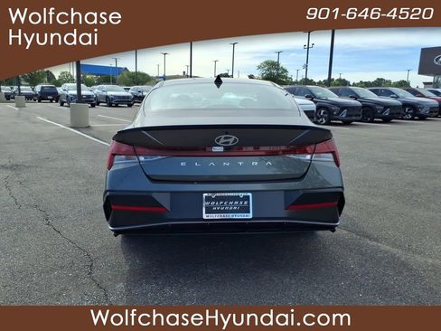 New 2026 Hyundai Elantra SEL Sport Premium FWD image 4