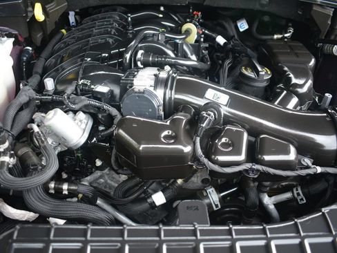 Used 2024 Jeep Grand Cherokee Limited AWD/4WD image 27