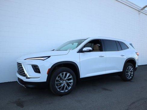 New 2026 Buick Enclave Preferred image 3