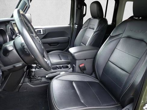 Used 2022 Jeep Wrangler Unlimited Sahara w/ Cold Weather Group AWD/4WD image 10