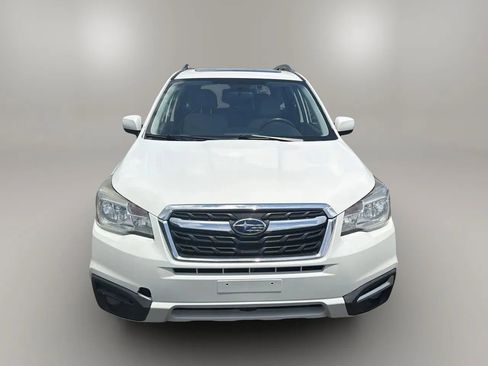 Used 2017 Subaru Forester 2.5i Premium AWD/4WD image 3