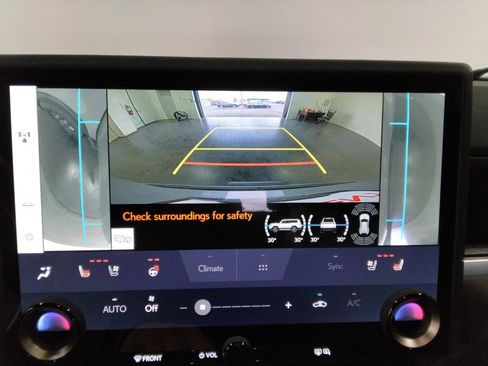 Used 2024 Lexus GX 550 image 25