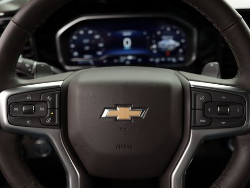 Used 2024 Chevrolet Silverado 1500 LTZ image 12