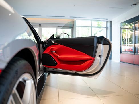 Used 2024 Ferrari Roma Spider image 22