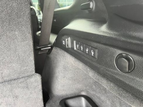 Used 2021 Jeep Grand Cherokee L Overland w/ Luxury Tech Group IV AWD/4WD image 22