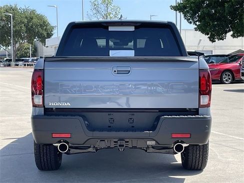 New 2025 Honda Ridgeline Black Edition image 5