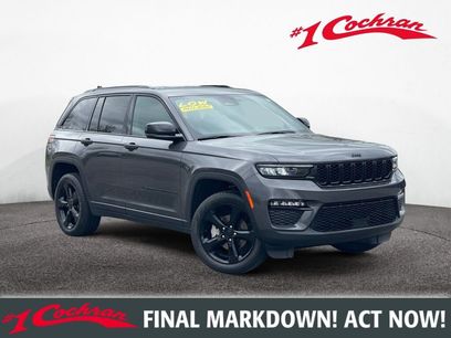 Used 2024 Jeep Grand Cherokee Limited w/ Black Appearance Package