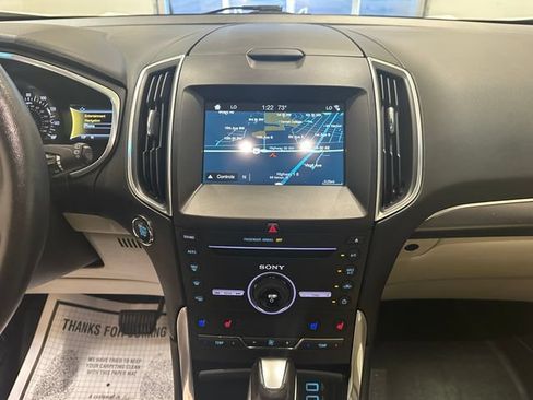Used 2016 Ford Edge Titanium w/ Equipment Group 301A AWD/4WD image 13