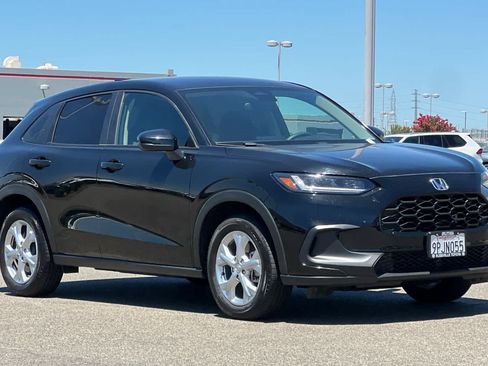 Used 2025 Honda HR-V LX image 5