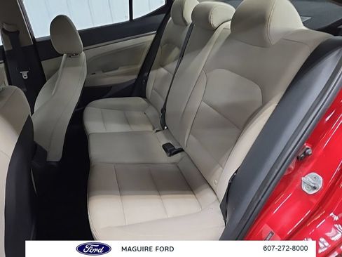 Used 2017 Hyundai Elantra SE w/ SE A/T Tech Package 03 FWD image 34