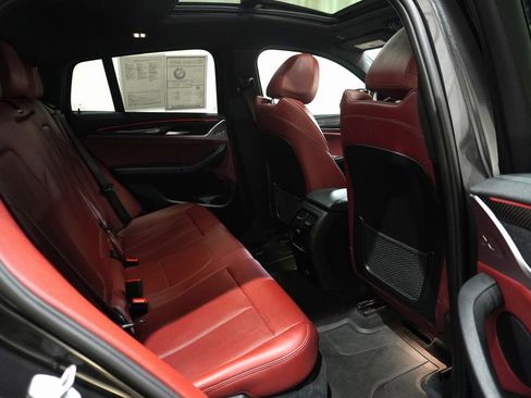 Used 2024 BMW X4 M40i w/ Premium Package image 15