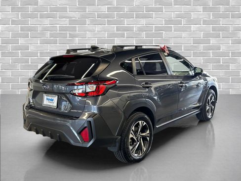 Used 2024 Subaru Crosstrek 2.0i Premium image 5