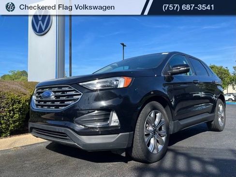 Used 2024 Ford Edge Titanium image 1