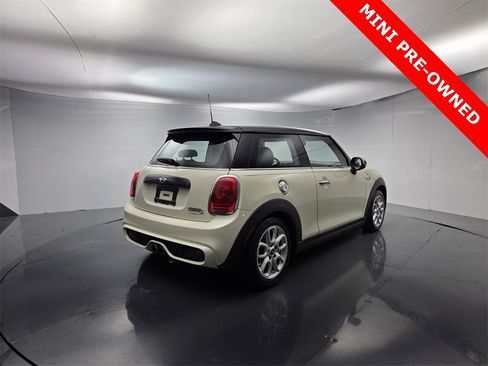 Used 2015 MINI Cooper S image 21