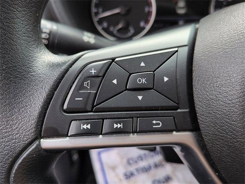 Used 2024 Nissan Sentra SV image 17