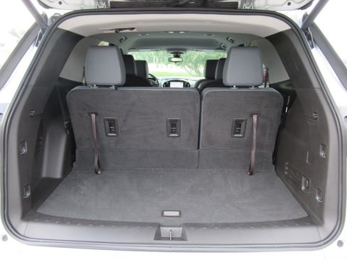 Used 2020 Chevrolet Traverse Premier image 16