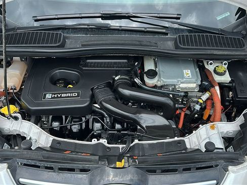 Used 2015 Ford C-MAX SEL w/ Equipment Group 302A FWD image 3