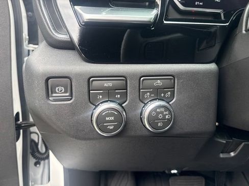 New 2026 GMC Sierra 1500 Elevation w/ Elevation Select Package AWD/4WD image 14