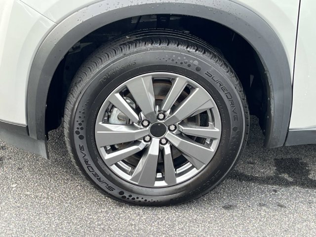 Used 2025 Nissan Pathfinder SV AWD/4WD image 11