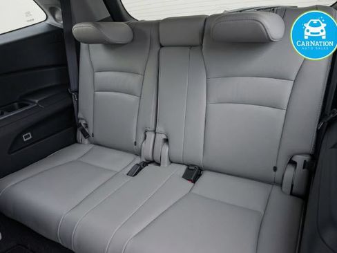 Used 2017 Honda Pilot Elite image 10
