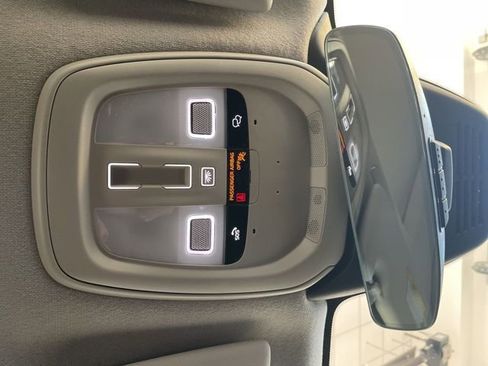 Used 2026 Volvo XC40 B5 Plus w/ Climate Package image 22