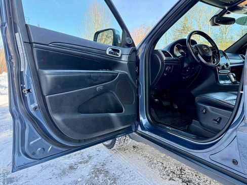 Used 2020 Jeep Grand Cherokee Limited w/ Premium Lighting Group image 11