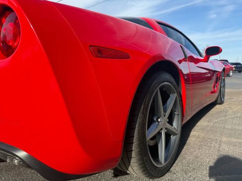 Used 2012 Chevrolet Corvette Coupe image 26
