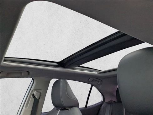 Used 2023 Toyota Camry XSE image 14