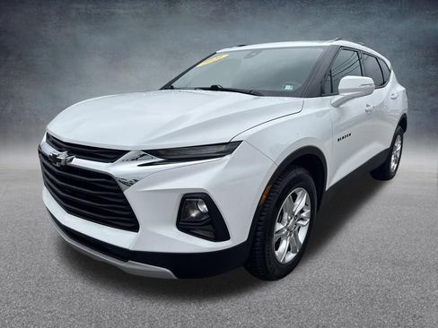 Used 2021 Chevrolet Blazer LT AWD/4WD image 2