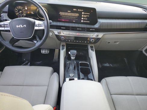 Certified 2024 Kia Telluride SX image 10