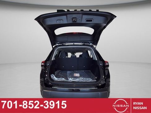 New 2026 Nissan Rogue SV w/ Cold Weather Package AWD/4WD image 42