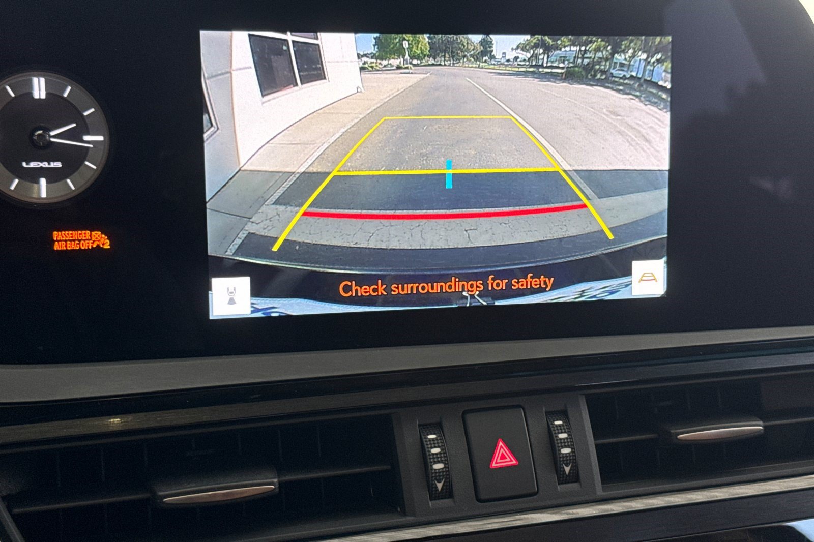 Used 2024 Lexus ES 300h w/ Premium Package FWD image 24