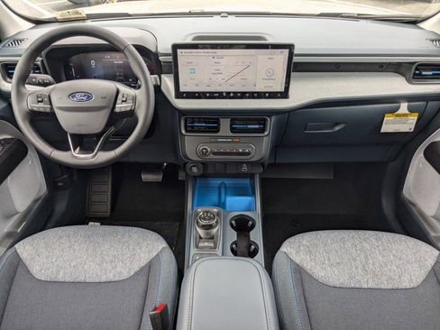 New 2025 Ford Maverick XLT w/ XLT Luxury Package image 17