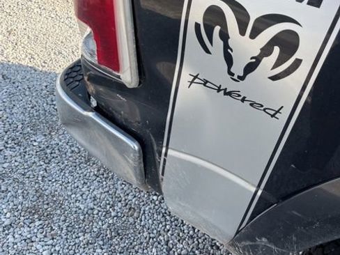 Used 2015 RAM 1500 Laramie image 7