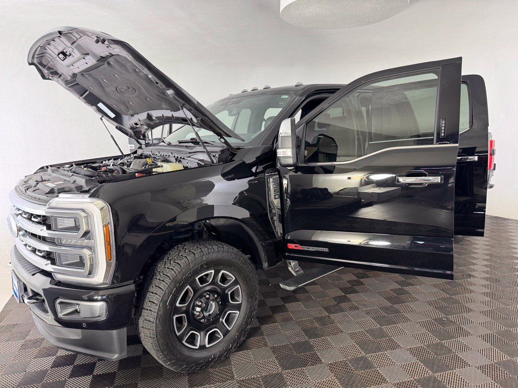 Used 2024 Ford F350 Platinum AWD/4WD image 11